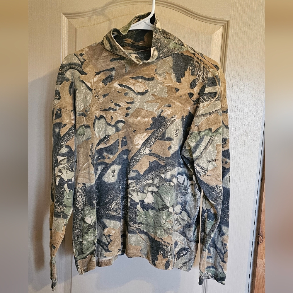 Vintage 80's Buck Knives Photo Stalk Camoflauge LG Turtleneck Long Sleeve Shirt